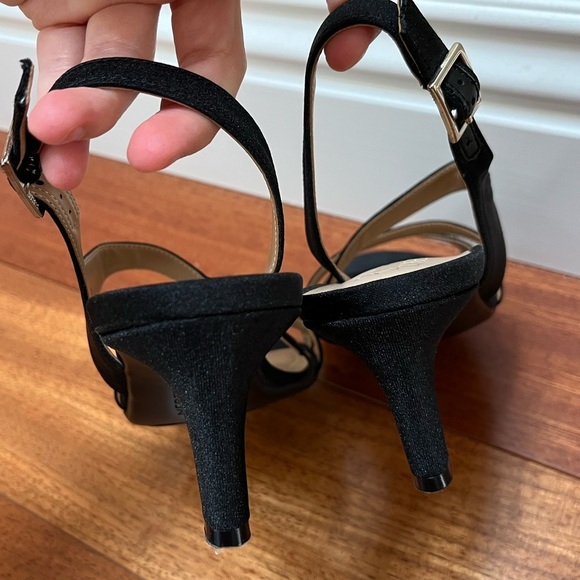 Naturalizer Black Fabric Strappy Taimi Heels Sandals Low Heel Formal Party Sz 8 - Picture 7 of 10